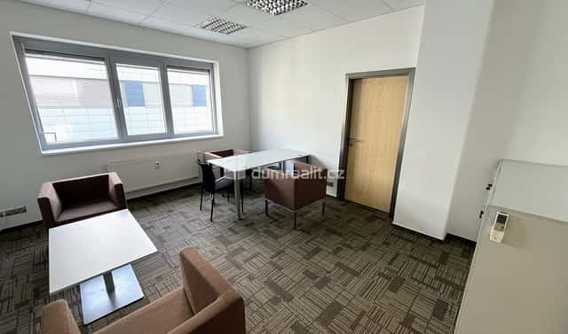 Pronájem kanceláře 20 m², Stojanova, Uherské Hradiště