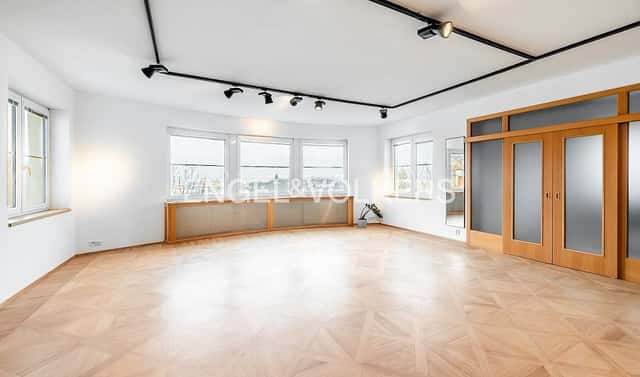 Pronájem domu 801 m² s pozemkem 1 299 m², Nový Zlíchov, Praha 5 – Smíchov