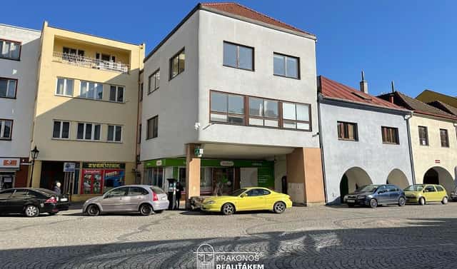 Pronájem bytu 2+kk 55 m², Pernštejnské náměstí, Hranice – Hranice I-Město, okres Přerov
