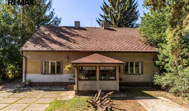 Prodej domu 200 m² s pozemkem 1 941 m², Žampiónová, Praha 10 – Pitkovice