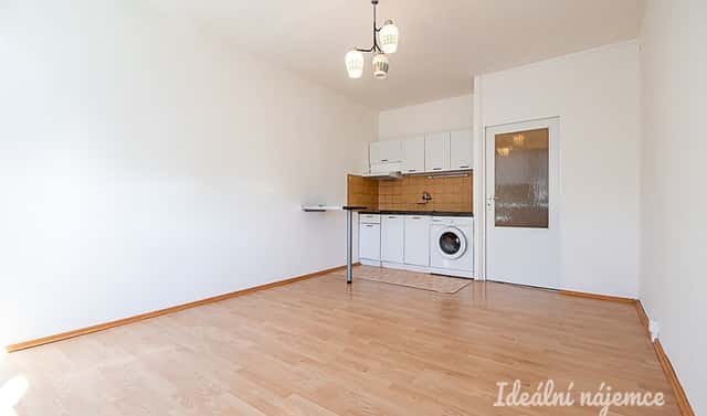 Pronájem bytu 1+kk 33 m², Jahodová, Praha 10 – Záběhlice