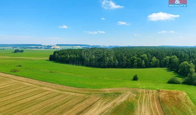 Prodej louky 8 286 m², Komárov, okres Tábor