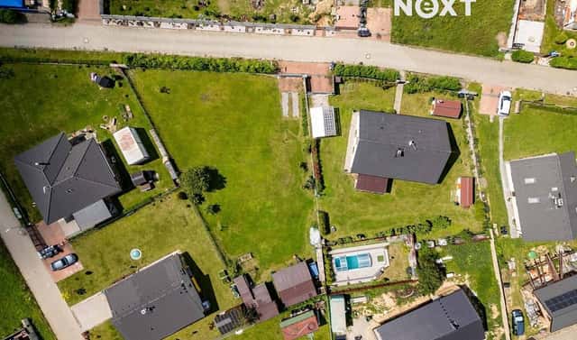 Prodej stavebního pozemku 996 m², Skuhrov – Drahlovice, okres Beroun