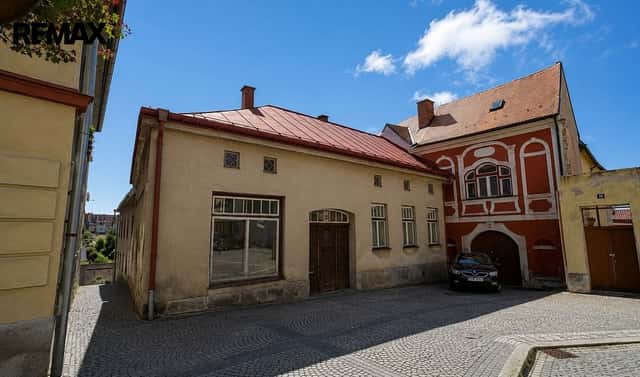 Prodej domu 370 m² s pozemkem 425 m², Palackého nám., Počátky, okres Pelhřimov