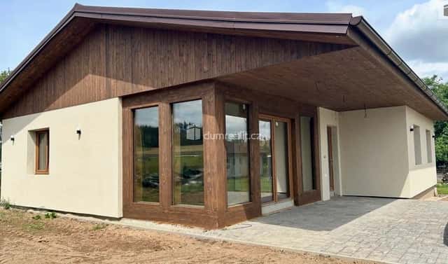 Prodej domu 120 m² s pozemkem 1 407 m², Zvěstov – Vlastišov, okres Benešov
