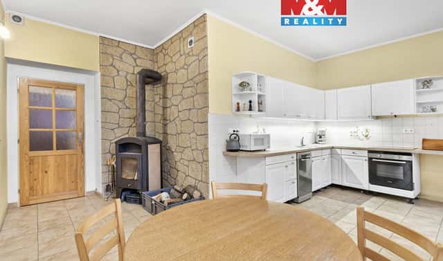 Prodej domu 1 028 m² s pozemkem 5 779 m², Česká Kamenice – Kerhartice, okres Děčín