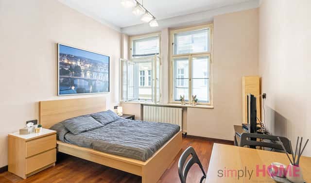Pronájem bytu 1+kk 21 m², Cimburkova, Praha 3 – Žižkov