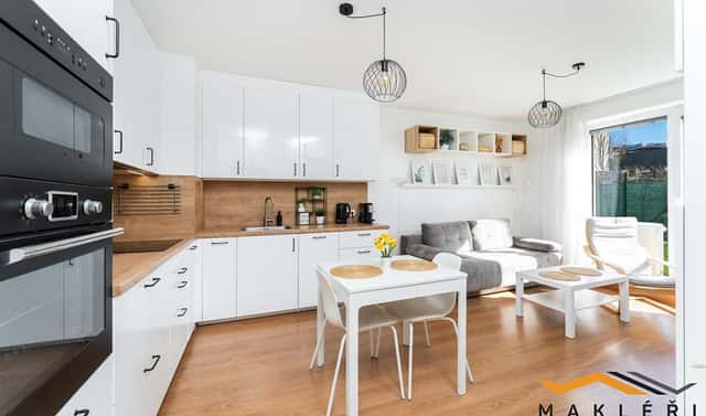 Pronájem bytu 2+kk 48 m², Za černým mostem, Praha 9 – Hloubětín