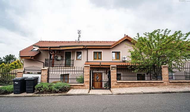 Prodej kanceláře 547 m², V Sadech, Most