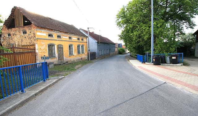 Prodej domu 100 m² s pozemkem 2 338 m², Obecní, Svinaře, okres Beroun