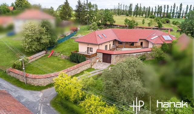 Prodej domu 335 m² s pozemkem 3 009 m², Konice – Runářov, okres Prostějov