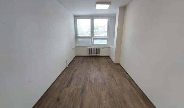 Pronájem kanceláře 32 m², Písek