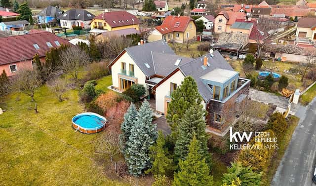 Pronájem domu 180 m² s pozemkem 320 m², Polní, Trubín, okres Beroun