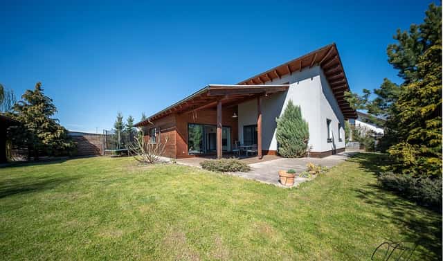 Prodej domu 151 m² s pozemkem 840 m², Nábřežní, Pardubice – Nemošice