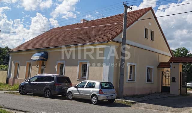 Pronájem bytu 1+kk 39 m², Spojovací, Písková Lhota, okres Nymburk