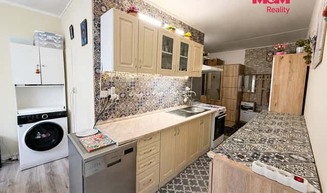 Prodej bytu 2+1 61 m², Skalková, Chomutov