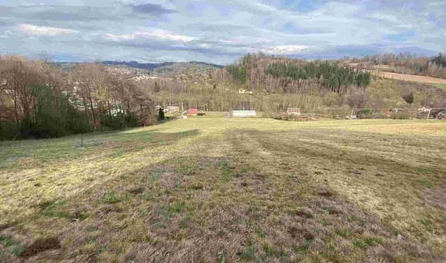 Prodej pole 9 517 m², Semily