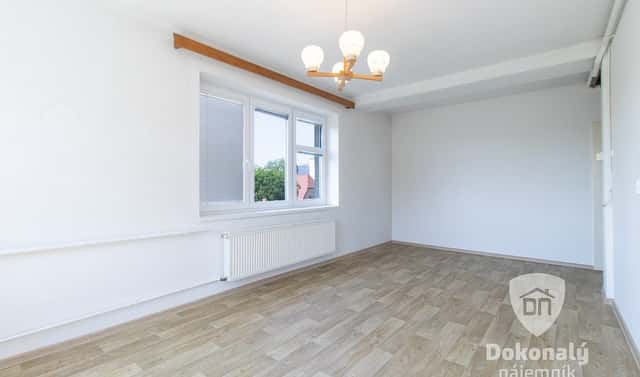 Pronájem bytu 3+1 73 m², Jedličkova, Lysá nad Labem, okres Nymburk