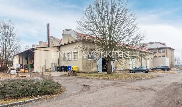 Pronájem komerčního objektu (jiného typu) 3 100 m², Hlavní, Panenské Břežany, okres Praha-východ