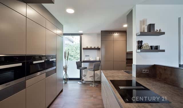 Prodej bytu 5+kk 317 m², Radlická, Praha 5 – Radlice