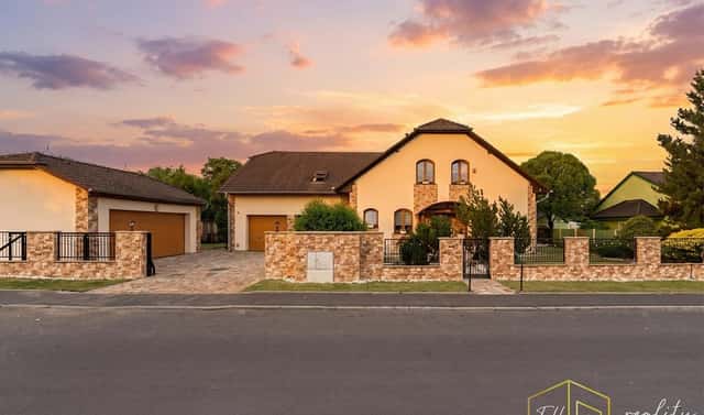 Prodej domu 400 m² s pozemkem 1 728 m², Luční, Mariánské Radčice, okres Most