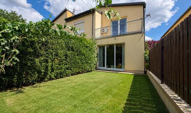 Prodej domu 86 m² s pozemkem 151 m², Bicanova, Horoměřice, okres Praha-západ