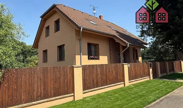 Prodej domu 230 m² s pozemkem 939 m², Záluží, okres Litoměřice