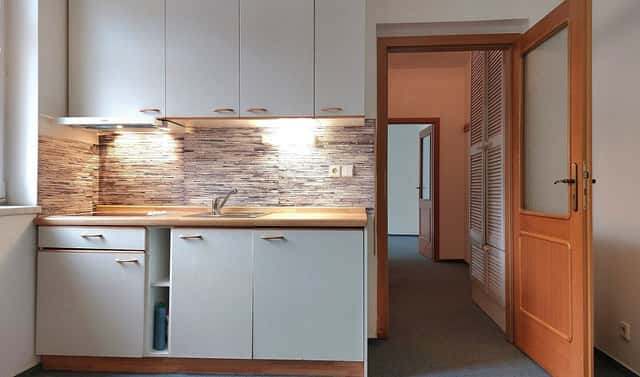 Pronájem bytu 1+1 40 m², Pardubická, Hradec Králové – Kukleny