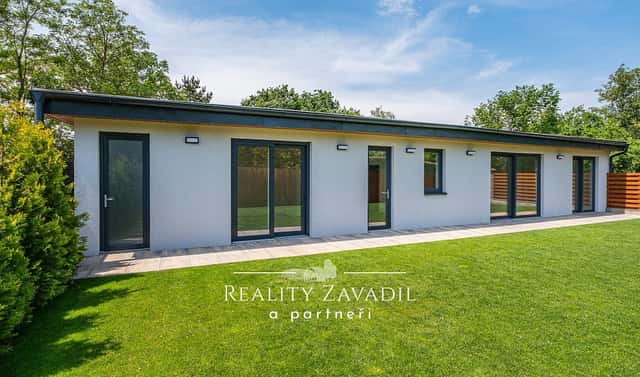 Prodej domu 102 m² s pozemkem 289 m², Za černým mostem, Praha 9 – Kyje