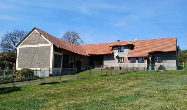 Prodej domu 168 m² s pozemkem 2 312 m², Sádek, okres Příbram