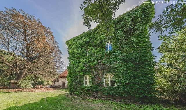 Prodej domu 300 m² s pozemkem 5 559 m², Hořice – Chvalina, okres Jičín