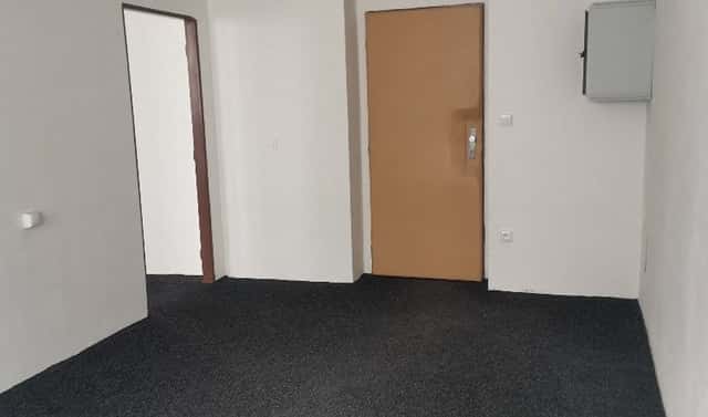 Pronájem kanceláře 99 m², Vážní, Hradec Králové – Slezské Předměstí