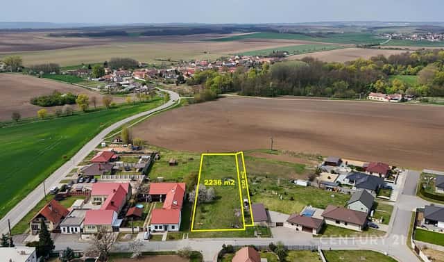Prodej stavebního pozemku 2 756 m², Hostěradice, okres Znojmo