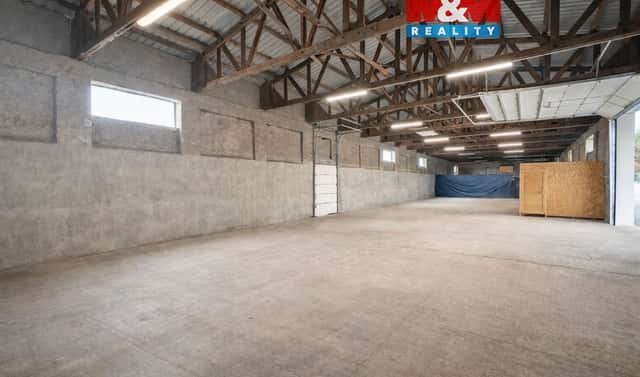 Pronájem obchodních prostor 380 m², Teplýšovice, okres Benešov