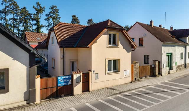 Prodej domu 262 m² s pozemkem 306 m², Hlavní, Průhonice, okres Praha-západ