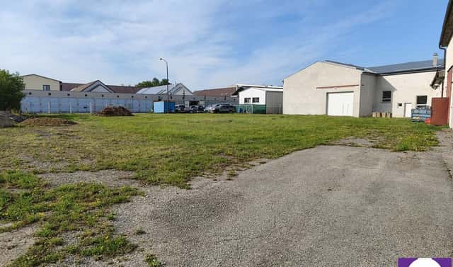 Pronájem komerčního pozemku 1 700 m², Hodějovická, Pelhřimov