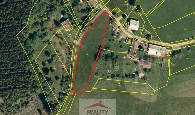 Prodej stavebního pozemku 2 166 m², Mikulůvka, okres Vsetín