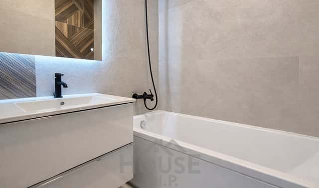 Prodej bytu 3+1 68 m², Lohniského, Praha 5 – Hlubočepy