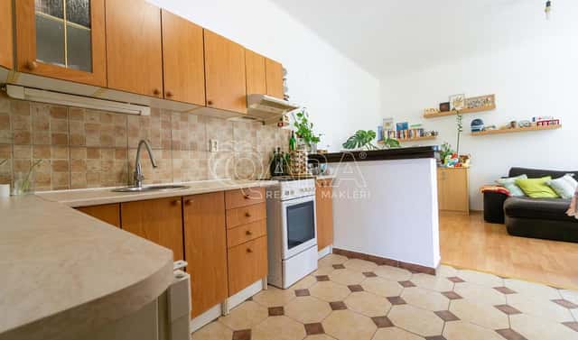 Prodej bytu 2+kk 44 m², Jankovcova, Praha 7 – Holešovice