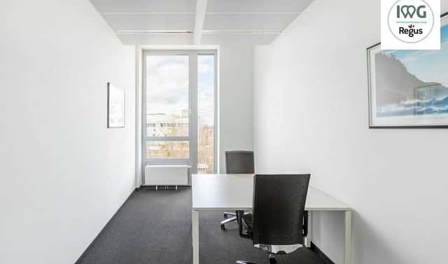 Pronájem kanceláře 10 m², Lomnického, Praha 4 – Nusle