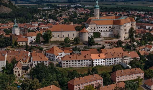 Prodej bytu 2+kk 50 m², Husova, Mikulov, okres Břeclav