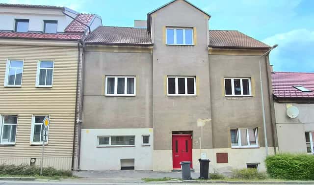 Prodej domu 420 m² s pozemkem 305 m², Husova, Beroun