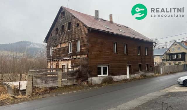Prodej domu 700 m² s pozemkem 1 262 m², Údolní, Vejprty, okres Chomutov