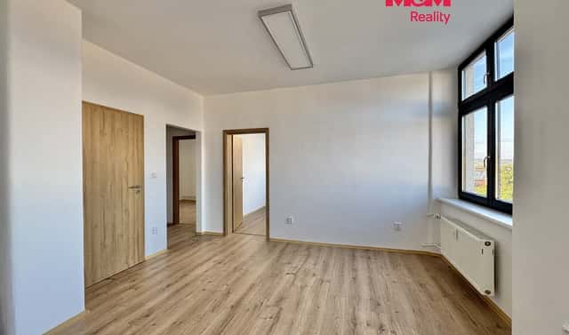 Pronájem kanceláře 57 m², náměstí Karla IV., Mělník