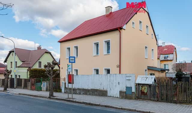 Prodej nájemního domu, činžáku 100 m², Karlovy Vary – Stará Role