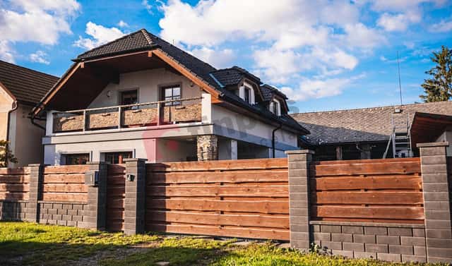 Prodej domu 211 m² s pozemkem 2 261 m², Hurdálkovo náměstí, Česká Skalice – Malá Skalice, okres Náchod