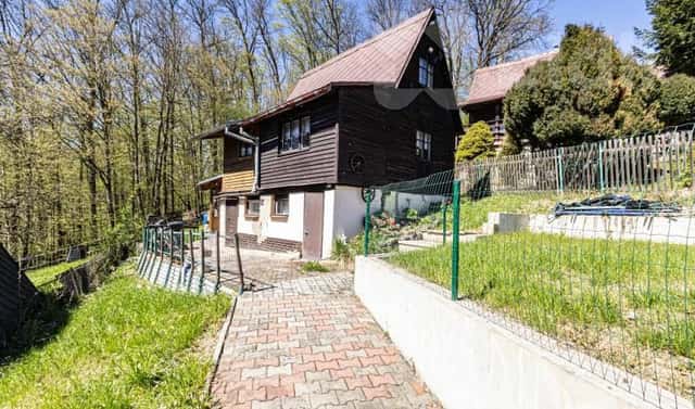 Prodej chaty/chalupy 50 m² s pozemkem 640 m², Horní Police – Podlesí, okres Česká Lípa