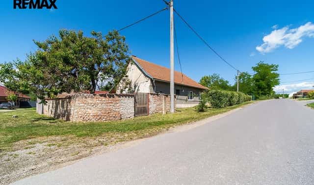 Prodej domu 109 m² s pozemkem 685 m², Božice, okres Znojmo
