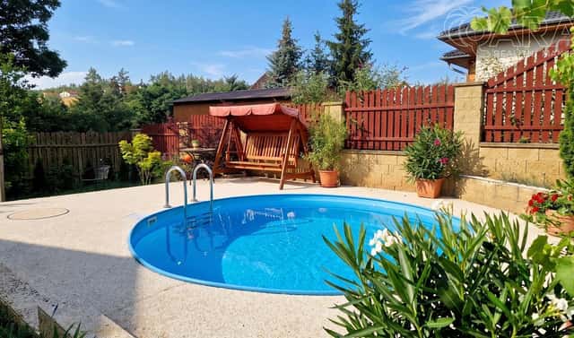 Prodej chaty/chalupy 140 m² s pozemkem 733 m², Okrouhlo, okres Praha-západ