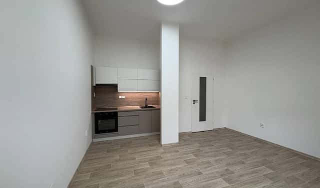 Pronájem bytu 1+kk 28 m², Poděbradova, Náchod